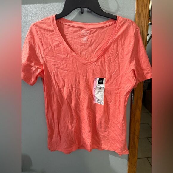 Member's Mark Ladies Essential Short Sleeve V-Neck Tee Pucker Pink NWT Size S - Picture 3 of 5